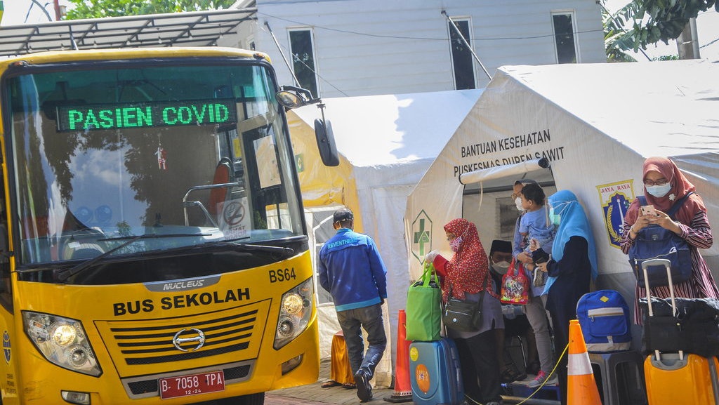 Satgas COVID-19: Klaster Keluarga Risiko Penularannya 10 Kali Lipat Satgas COVID-19: Klaster Keluarga Risiko Penularannya 10 Kali Lipat