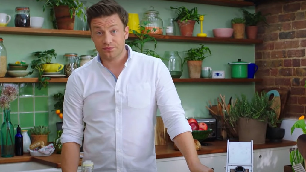 Jamies Super Food di MolaTV: Petualangan Memasak hingga ke Okinawa Jamies Super Food di MolaTV: Petualangan Memasak hingga ke Okinawa