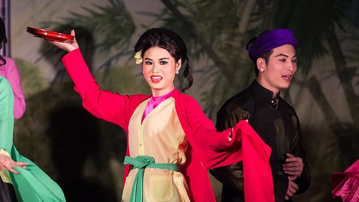 Mengenal Makna Tari Piring: Tarian Budaya Asal Minangkabau Mengenal Makna Tari Piring: Tarian Budaya Asal Minangkabau