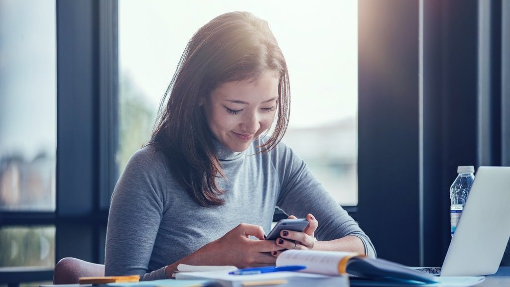 Daftar 5 Aplikasi AI yang Bisa Bantu Produktivitas Kerja Daftar 5 Aplikasi AI yang Bisa Bantu Produktivitas Kerja