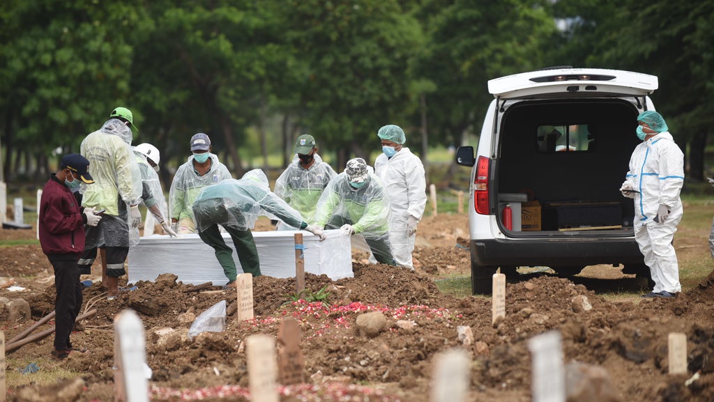 Update Corona 20 Desember: 221 Kematian, Rekor Kematian Pecah Lagi Update Corona 20 Desember: 221 Kematian, Rekor Kematian Pecah Lagi