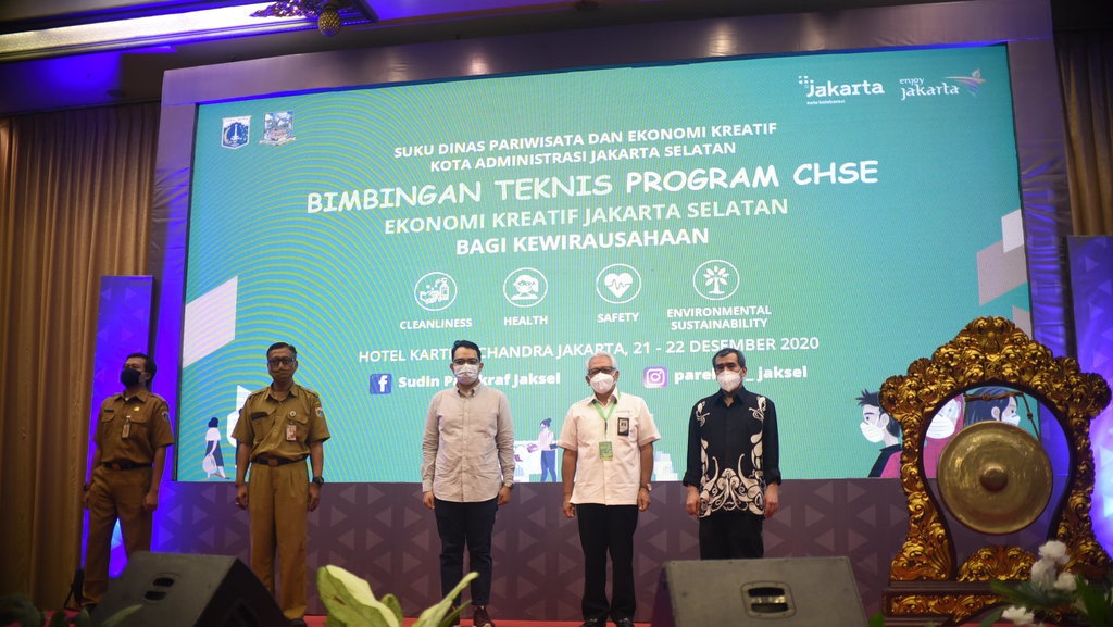 Suku Dinas Pariwisata dan Ekonomi Kreatif Jaksel Gelar CHSE 2020 Suku Dinas Pariwisata dan Ekonomi Kreatif Jaksel Gelar CHSE 2020