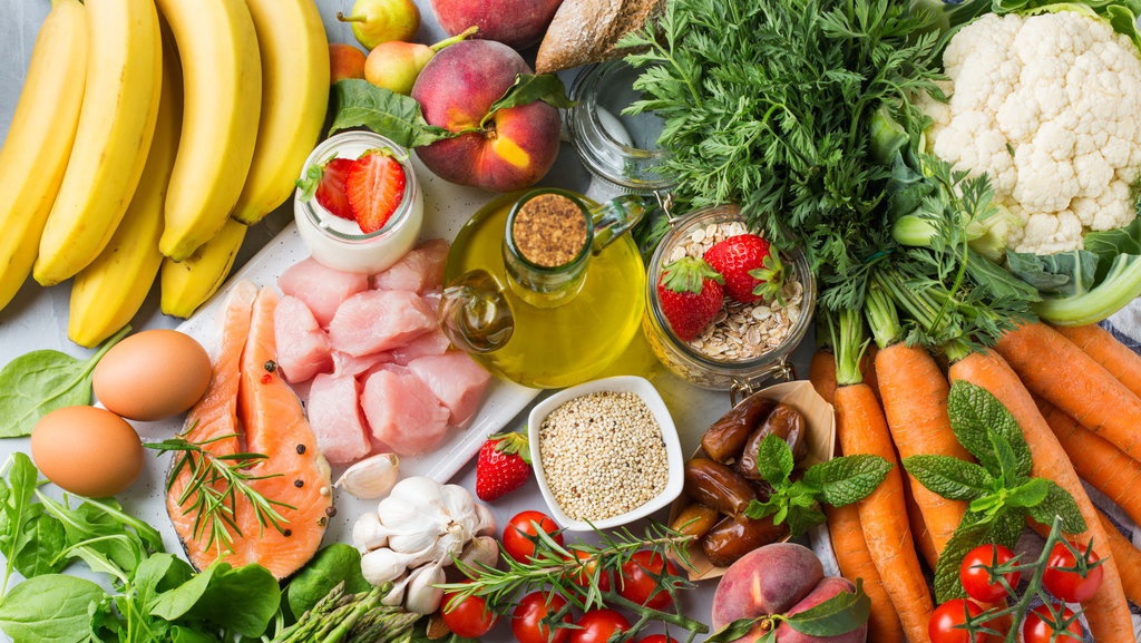 21 Makanan Tinggi Protein untuk Diet yang Sehat dan Efektif 21 Makanan Tinggi Protein untuk Diet yang Sehat dan Efektif