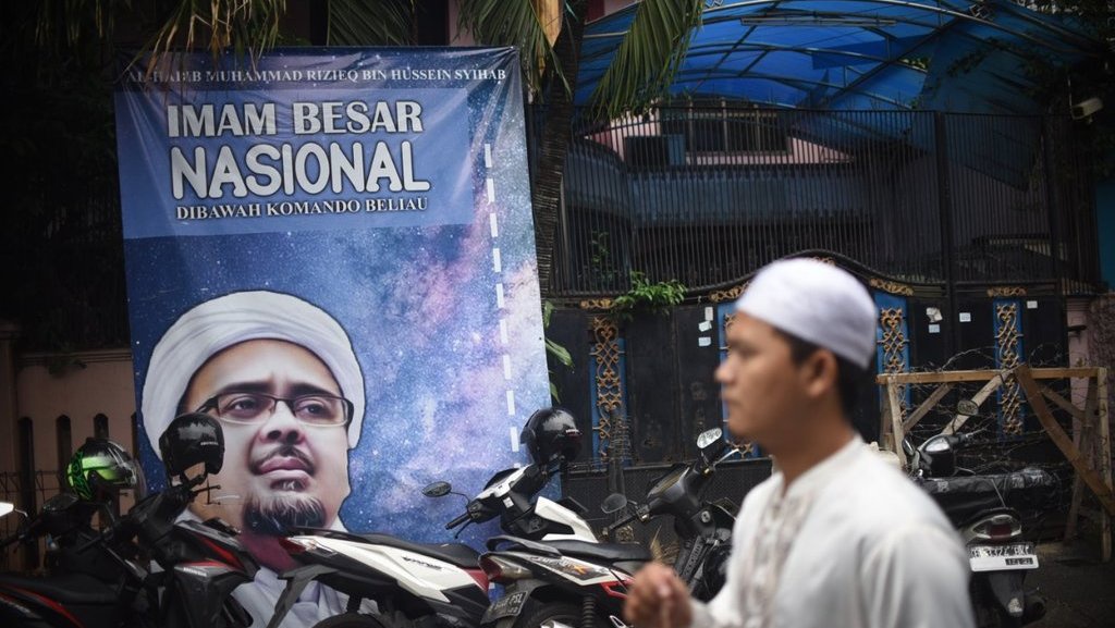 Babak Baru Pelarangan FPI: Rekening Bank Rizieq-Munarman Dibekukan Babak Baru Pelarangan FPI: Rekening Bank Rizieq-Munarman Dibekukan