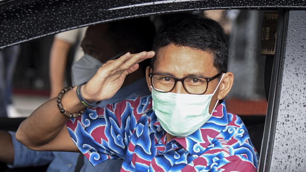 Sandiaga Percantik Bandara Ngurah Rai Jelang KTT G20