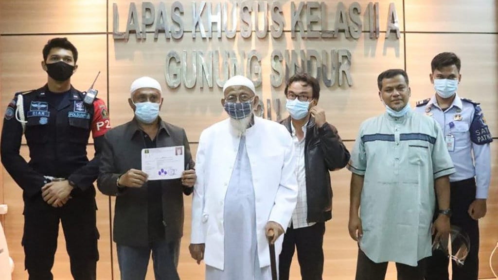 Rekam Jejak Abu Bakar Ba'asyir & Bagaimana Negara Memantaunya Rekam Jejak Abu Bakar Ba'asyir & Bagaimana Negara Memantaunya