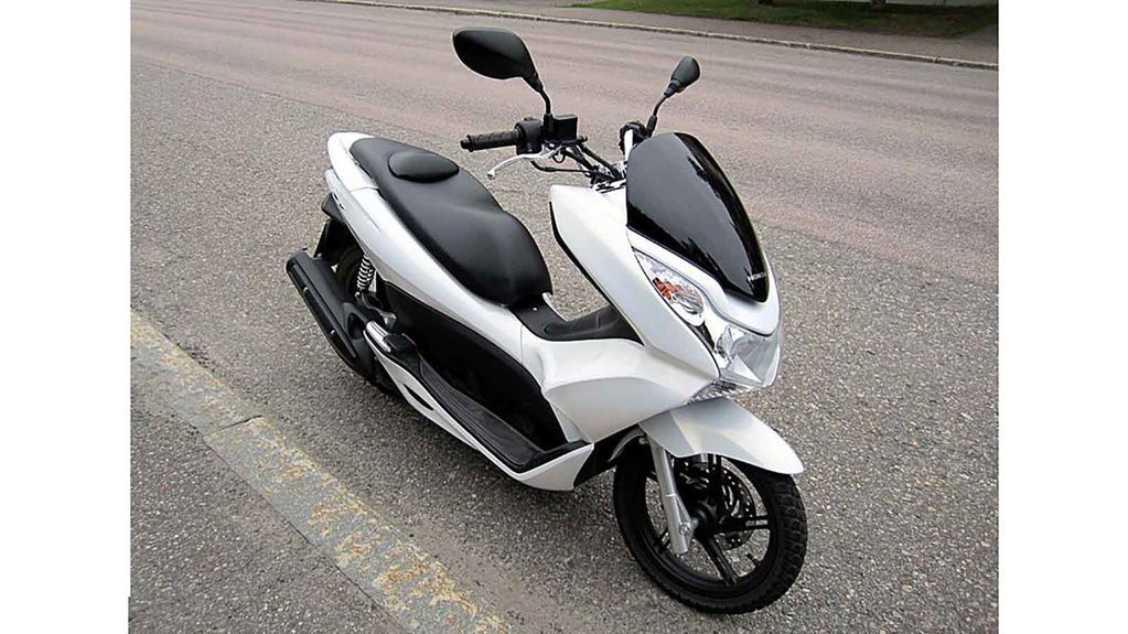 Harga dan Spesifikasi Motor Honda PCX di Tahun 2021
