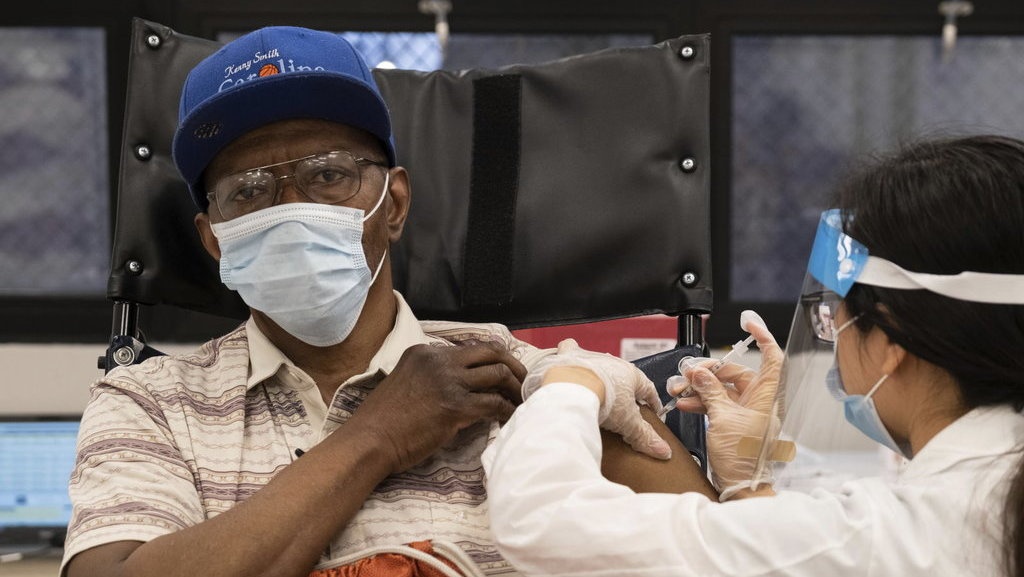 Usia 20-49 Tahun Lebih Berpotensi Tularkan COVID-19, Menurut Studi Usia 20-49 Tahun Lebih Berpotensi Tularkan COVID-19, Menurut Studi