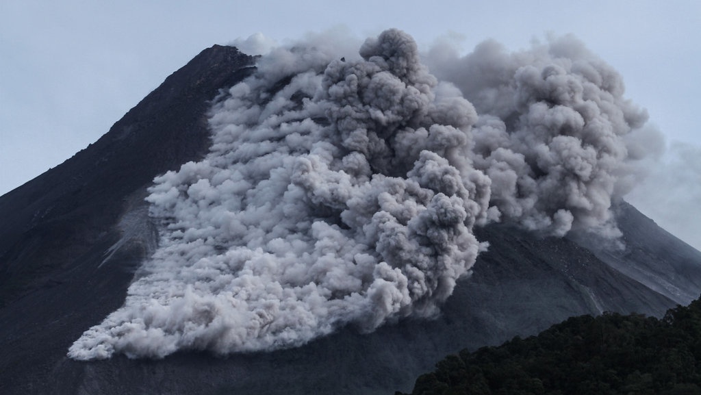 Sejarah Gunung Merapi Meletus pada 1872: Erupsi Mirip Letusan 2010 Sejarah Gunung Merapi Meletus pada 1872: Erupsi Mirip Letusan 2010