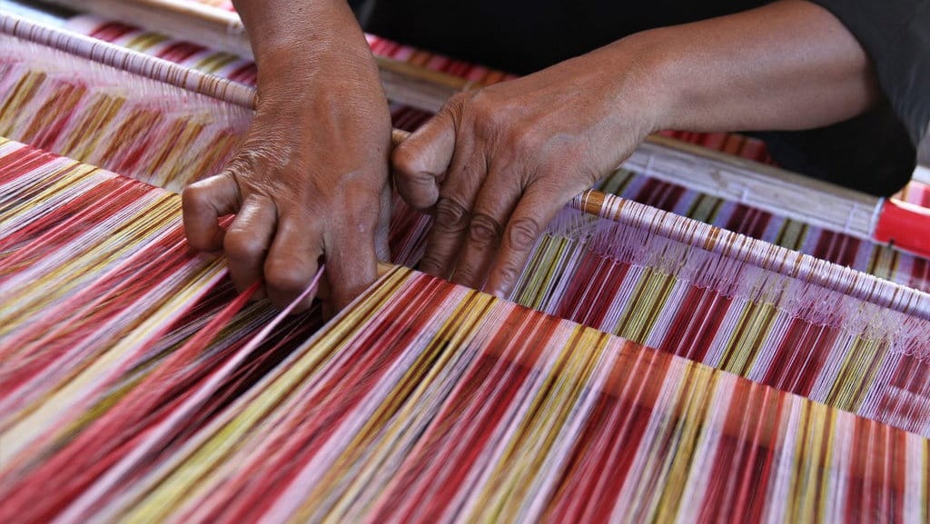 Mengenal Apa Itu Bahan Serat: Penjelasan Karakteristik & Manfaatnya