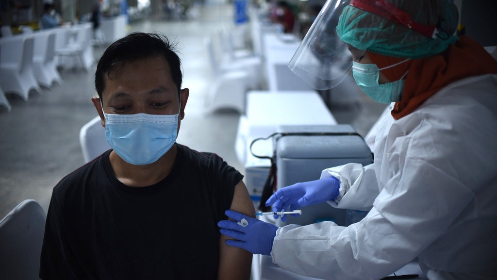 Update Corona Indonesia & Dunia Sore Ini: 5.712 Kasus Baru di RI