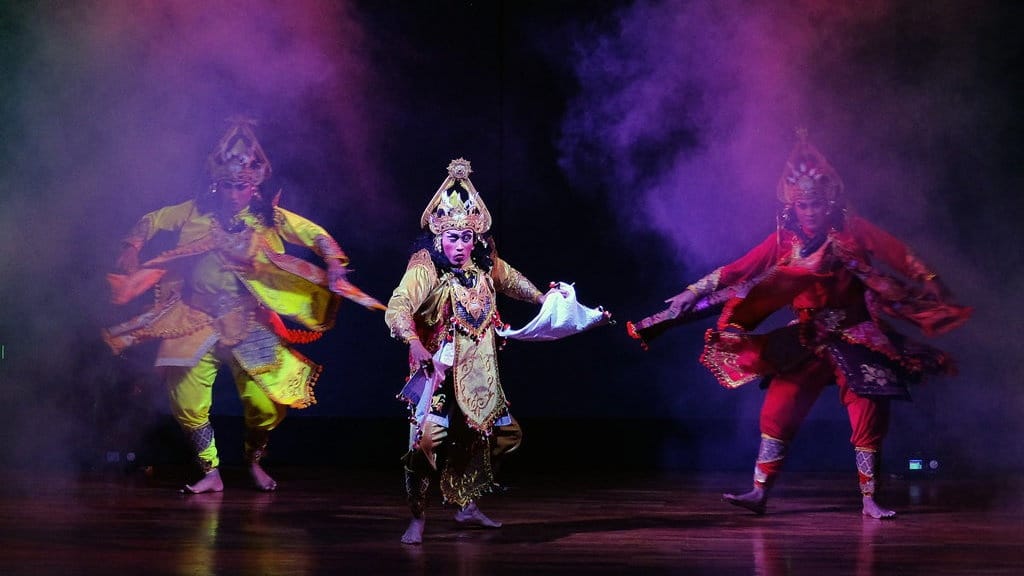 Apa Itu Seni dan Fungsinya dalam Kehidupan Masyarakat Apa Itu Seni dan Fungsinya dalam Kehidupan Masyarakat