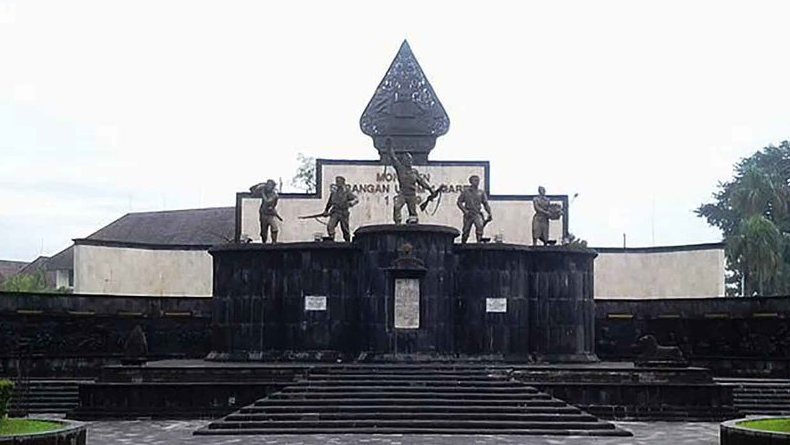 Kontroversi Peran Soeharto dalam Sejarah Serangan Umum 1 Maret 1949 Kontroversi Peran Soeharto dalam Sejarah Serangan Umum 1 Maret 1949