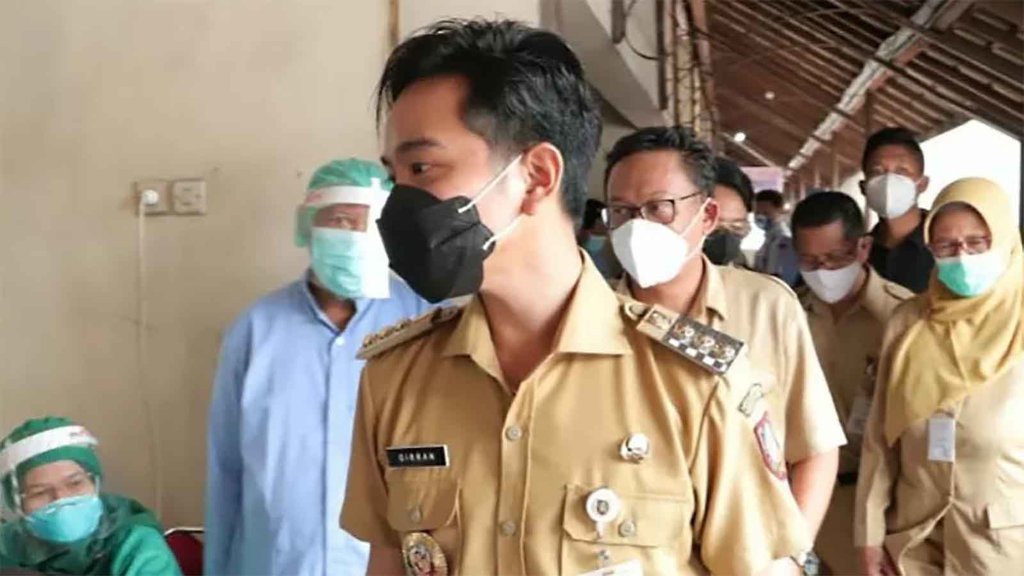 Kala Gibran Bikin Bingung Aturan Pembatasan Mobilitas di Solo