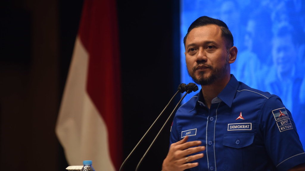 Datangi Menkumham, AHY Laporkan Bukti KLB Kubu Moeldoko Tak Sah Datangi Menkumham, AHY Laporkan Bukti KLB Kubu Moeldoko Tak Sah