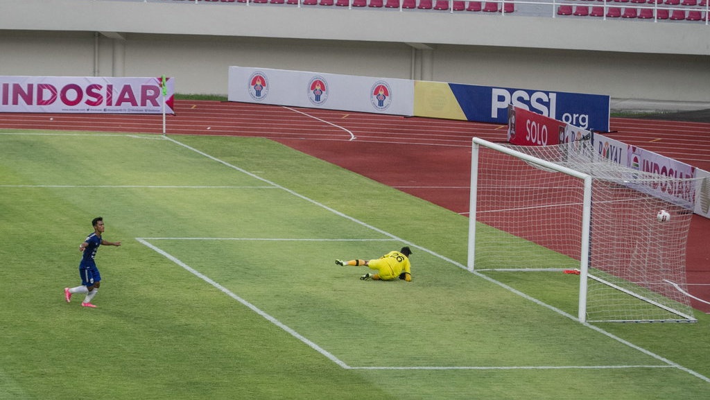 Berapa Ukuran Lapangan Sepakbola & Durasi Permainan Menurut FIFA