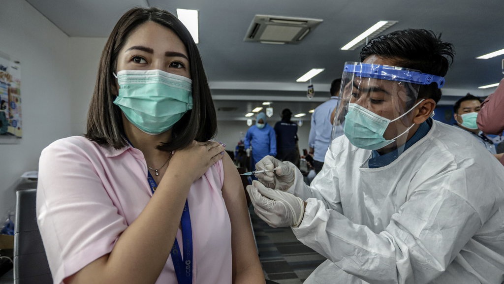 Duduk Perkara Penghentian Vaksinasi AstraZeneca di Sulut