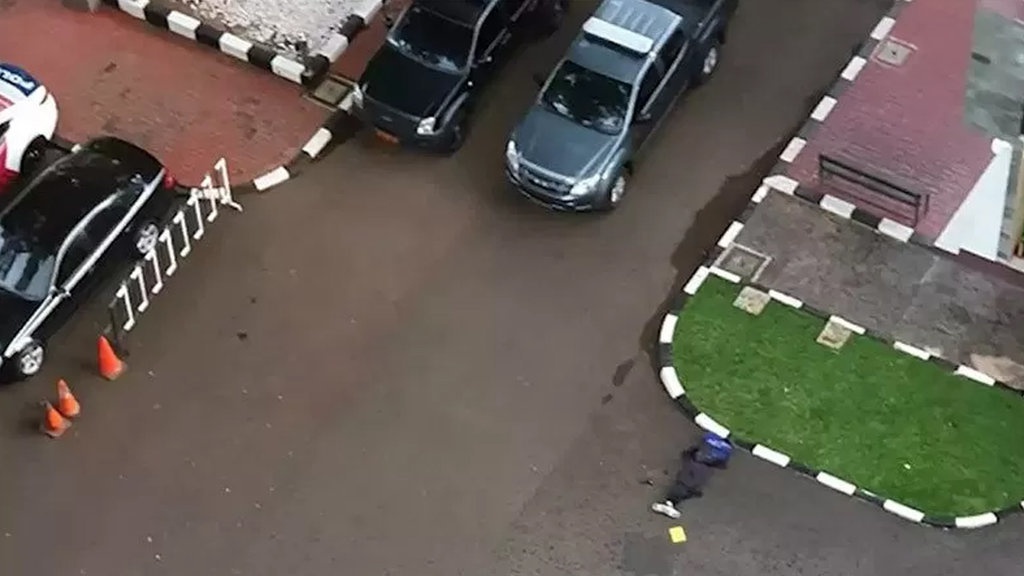 Perempuan Diduga Teroris Usia 25 Tahun Ditembak Mati Di Mabes Polri Perempuan Diduga Teroris Usia 25 Tahun Ditembak Mati Di Mabes Polri