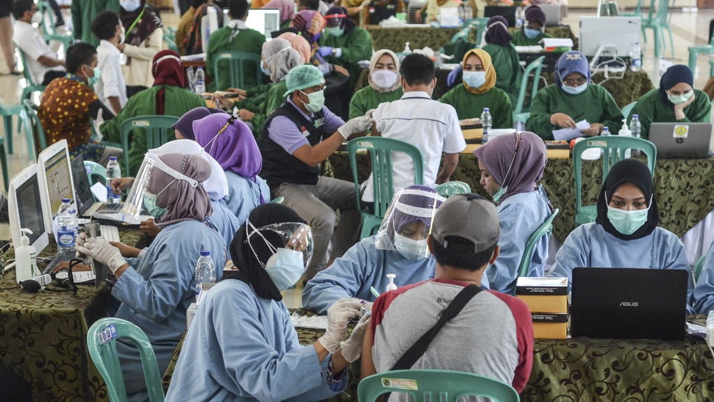 Vaksinasi COVID-19 Masif Bukan Berarti Protokol Kesehatan Kendor