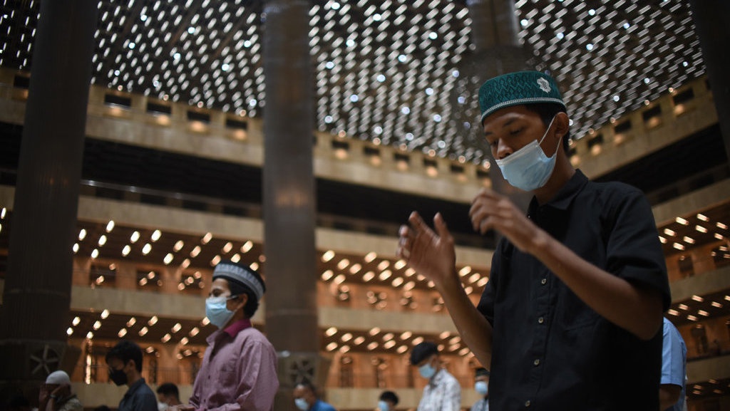 Lafal Niat Sholat Witir 1 Rakaat dengan Qunut, Bilal, dan Doa