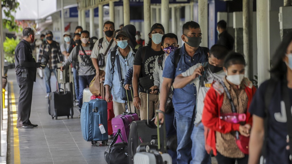 Tarik-ulur Kebijakan Pemerintah Soal Pembatasan Barang dari LN Tarik-ulur Kebijakan Pemerintah Soal Pembatasan Barang dari LN