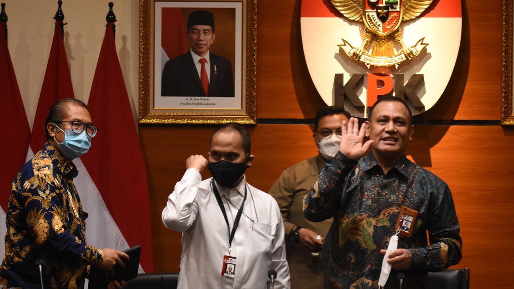 Novel Baswedan dkk Adukan Firli ke Komnas HAM Terkait TWK Novel Baswedan dkk Adukan Firli ke Komnas HAM Terkait TWK