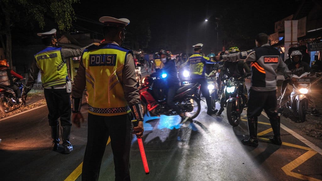 Ribuan Pemudik Positif COVID-19 & Potret Data Libur Panjang 2020 Ribuan Pemudik Positif COVID-19 & Potret Data Libur Panjang 2020