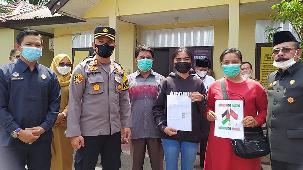 Usai Mediasi, Siswi Penghina Palestina di Bengkulu Minta Maaf Usai Mediasi, Siswi Penghina Palestina di Bengkulu Minta Maaf