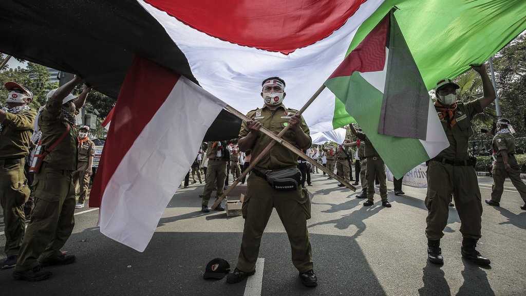 3.162 Polisi Kawal Aksi Solidaritas Palestina di Kedubes AS 3.162 Polisi Kawal Aksi Solidaritas Palestina di Kedubes AS
