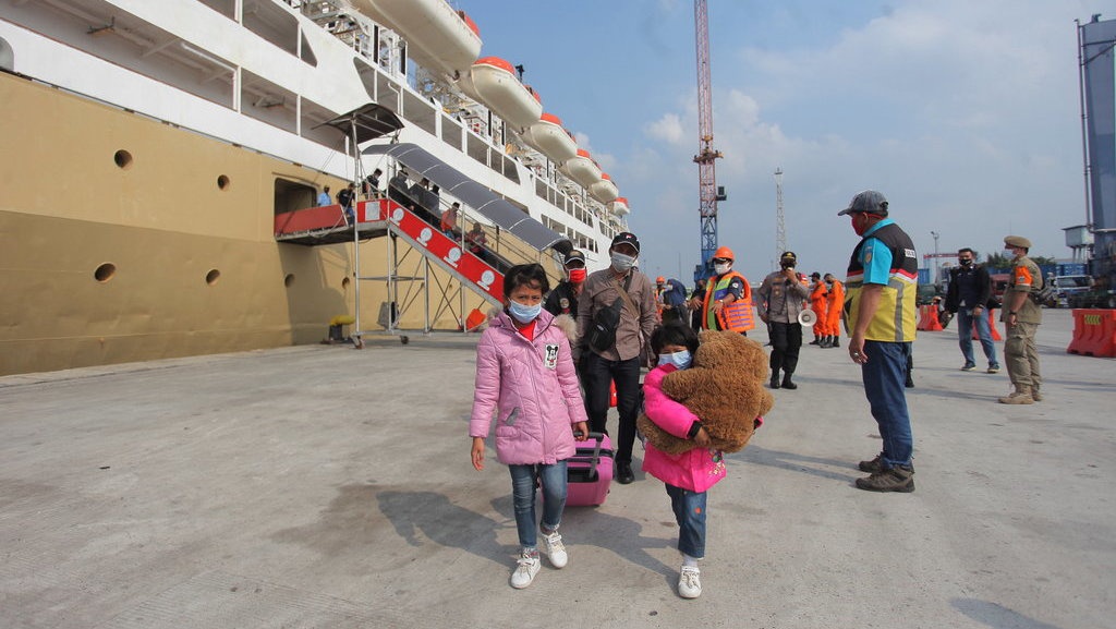 Kemenhub Prediksi Penumpang Angkutan Laut Naik 5% saat Natal Kemenhub Prediksi Penumpang Angkutan Laut Naik 5% saat Natal