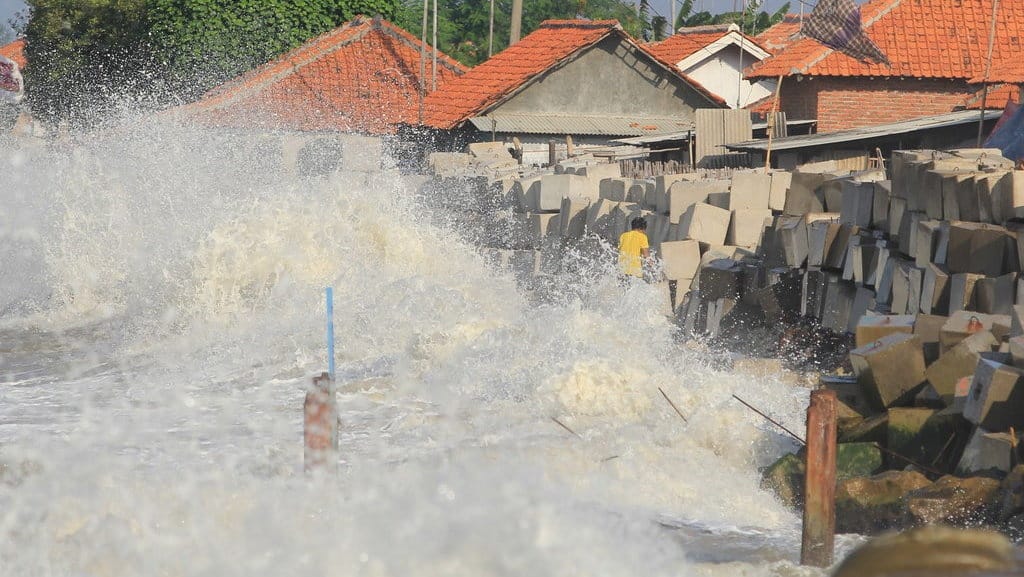 Cara Mencegah Abrasi di Daerah Pesisir: Groin hingga Coastal Cell