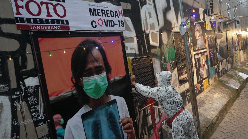 Pameran Foto Meredah COVID-19 Pameran Foto Meredah COVID-19