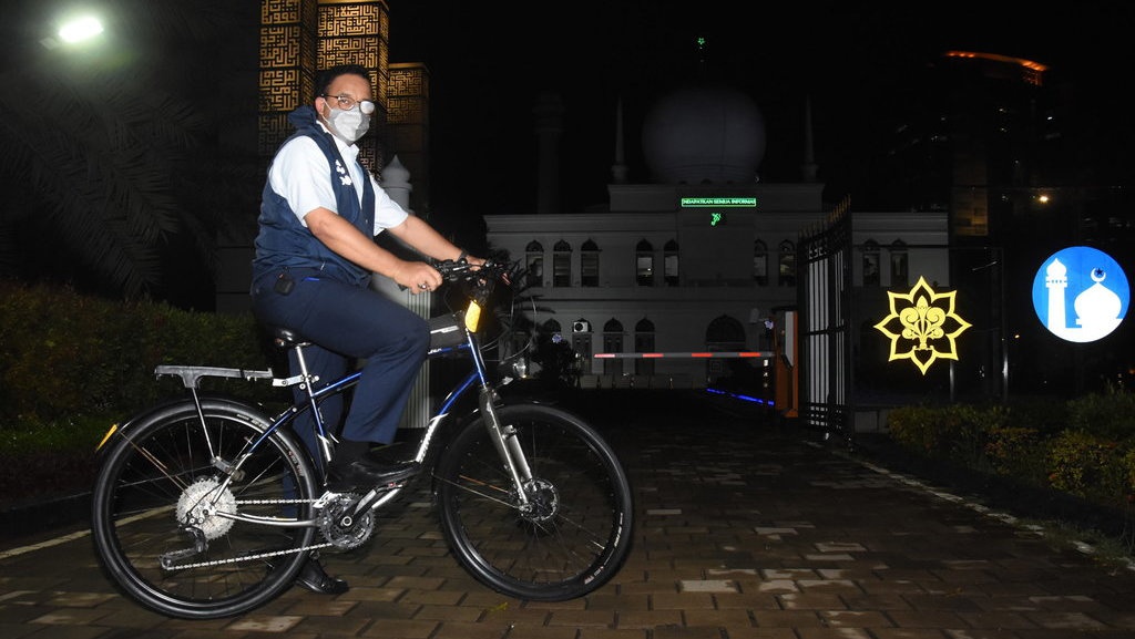 Problem APBD DKI Era Anies: Kelebihan Bayar & Kontraktor Tak Sesuai Problem APBD DKI Era Anies: Kelebihan Bayar & Kontraktor Tak Sesuai