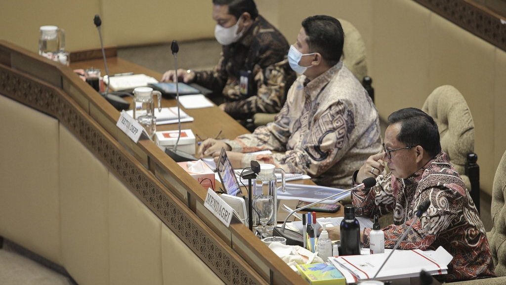 Motif di Balik Tarik Ulur Penentuan Tanggal Pemilu Serentak 2024 Motif di Balik Tarik Ulur Penentuan Tanggal Pemilu Serentak 2024