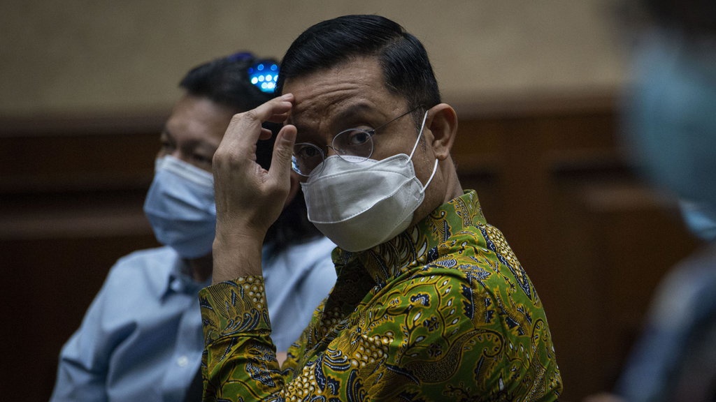 Eks Mensos Juliari Dituntut 11 Tahun Penjara & Hak Politik Dicabut Eks Mensos Juliari Dituntut 11 Tahun Penjara & Hak Politik Dicabut