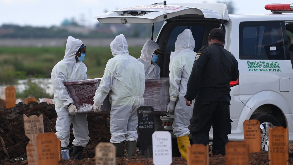 Tuduhan soal Pesohor Endorse COVID-19 Menyesatkan & Membahayakan Tuduhan soal Pesohor Endorse COVID-19 Menyesatkan & Membahayakan