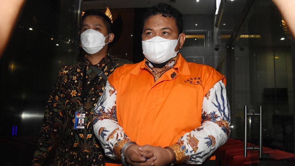 Syahrial Akui Berkomunikasi dengan Wakil Ketua KPK Lili Pintauli Syahrial Akui Berkomunikasi dengan Wakil Ketua KPK Lili Pintauli