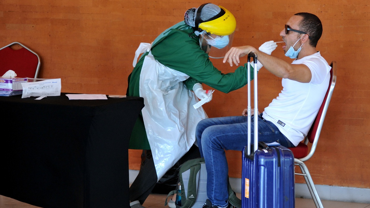 Daftar Harga Tes PCR Terbaru Kimia Farma & Biaya Rapid Test Turun