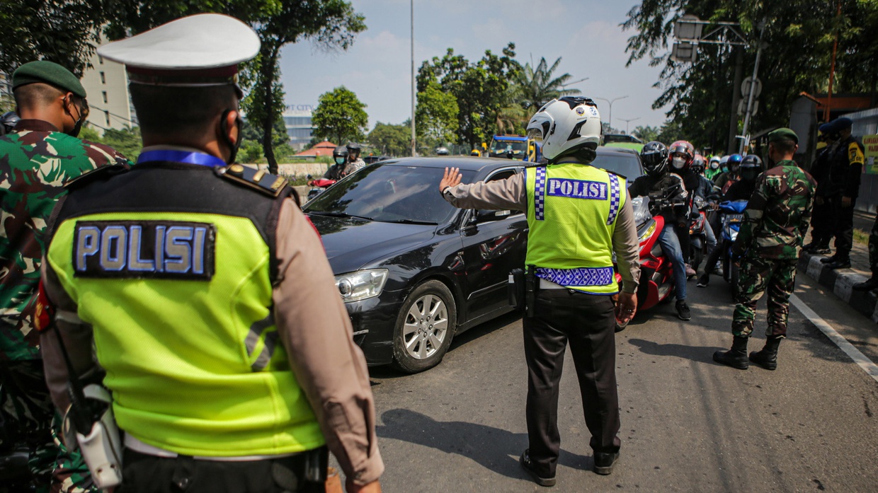 STRP Jadi Syarat Pekerja Keluar Masuk Jakarta selama PPKM Darurat STRP Jadi Syarat Pekerja Keluar Masuk Jakarta selama PPKM Darurat