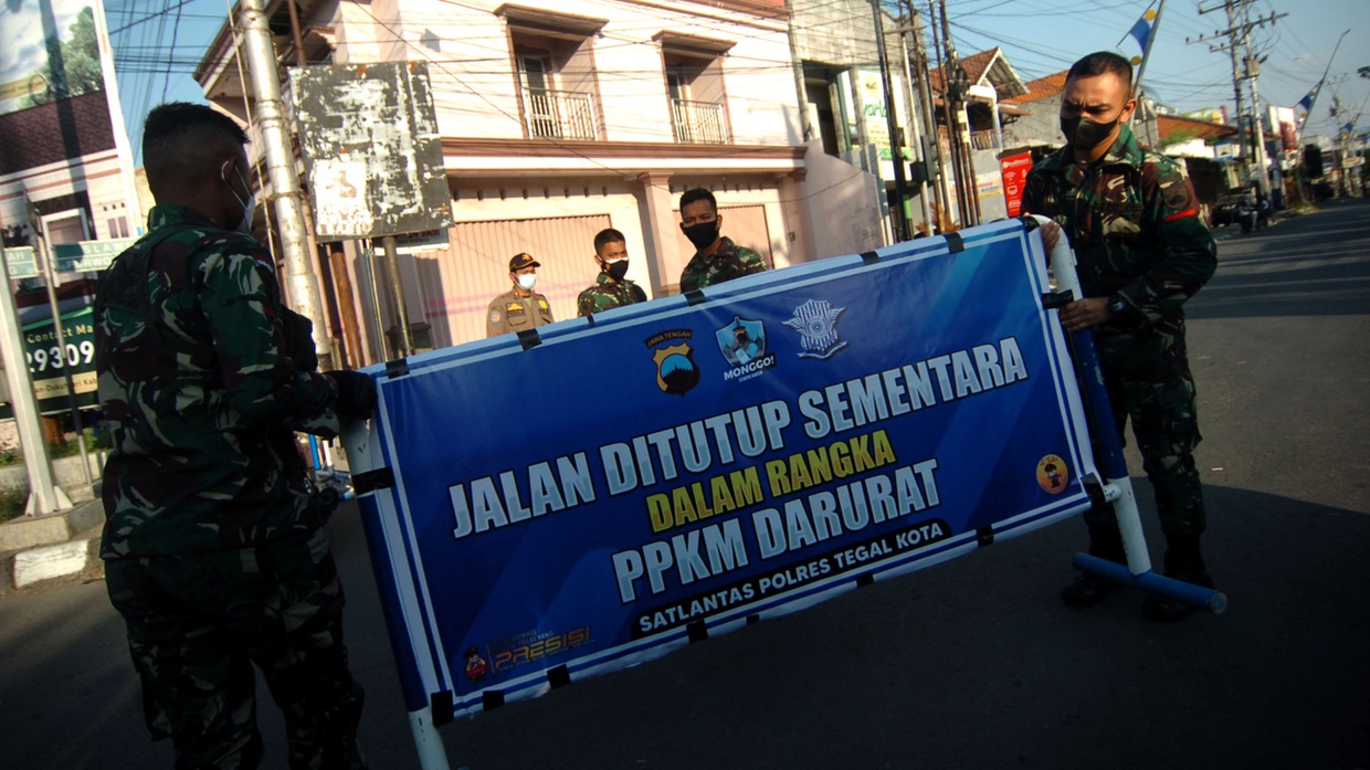 Untung Rugi PPKM Darurat hingga 6 Minggu saat Kasus COVID Mengganas