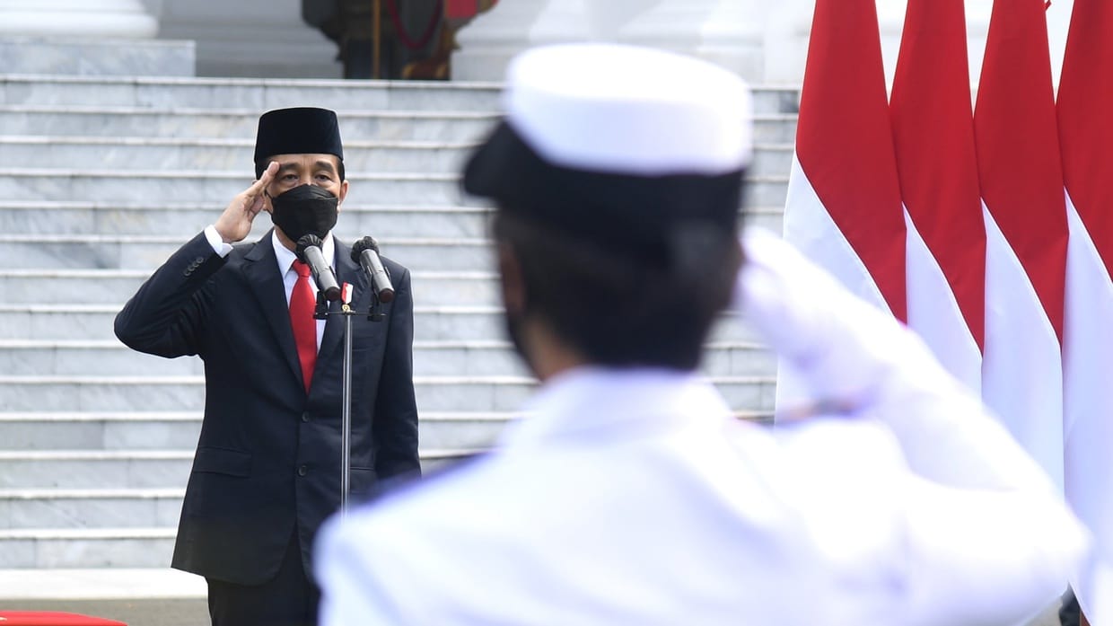 Tugas dan Wewenang Presiden Menurut UUD 1945 serta Fungsinya Tugas dan Wewenang Presiden Menurut UUD 1945 serta Fungsinya