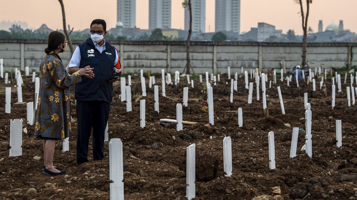 Anies Terbitkan Kepgub Baru PPKM Level 4, Minta Warga Jangan Kendur Anies Terbitkan Kepgub Baru PPKM Level 4, Minta Warga Jangan Kendur