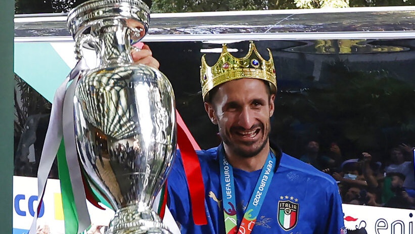 Giorgio Chiellini, Bek Tradisional Terakhir Italia Giorgio Chiellini, Bek Tradisional Terakhir Italia