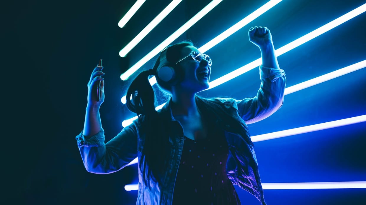 Lirik Lagu Indonesia Jaya yang Diciptakan Chaken M & Arti Maknanya