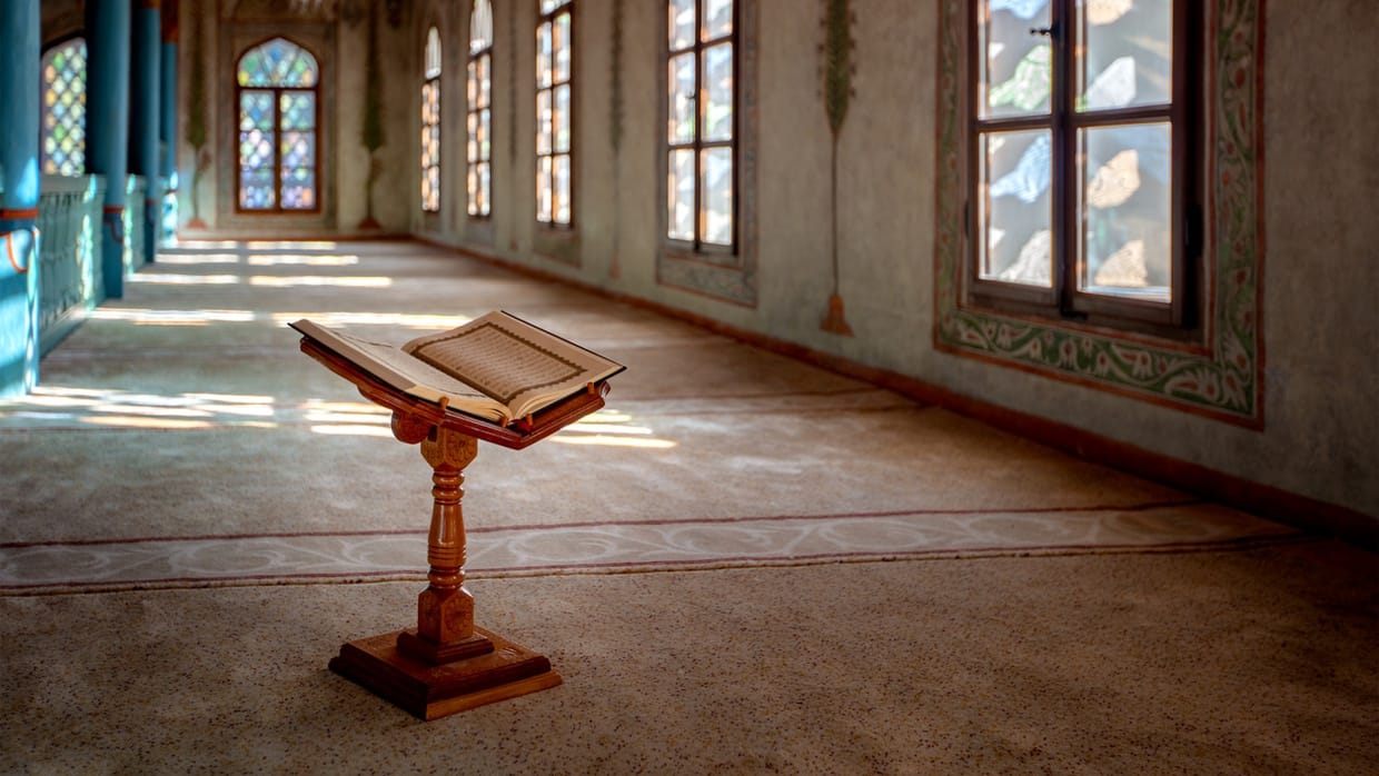 Teori Sejarah Masuknya Islam dari Mekah dan Tokoh Pendukungnya Teori Sejarah Masuknya Islam dari Mekah dan Tokoh Pendukungnya