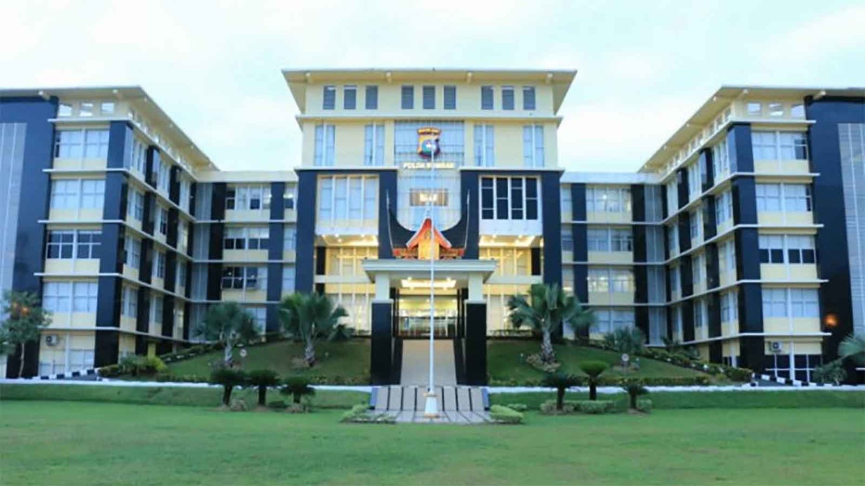 Upaya Pembungkaman di Balik Pemanggilan LBH Padang oleh Polisi