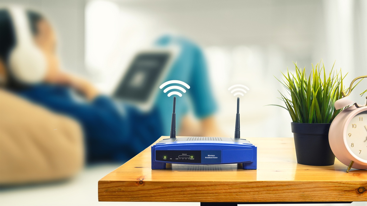 Apakah WiFi Bisa Tersambar Petir saat Hujan? Ini Penjelasannya