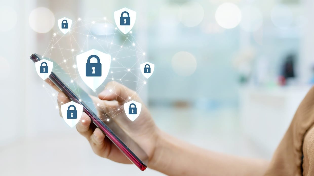 Pentingnya Menjaga Data Pribadi di Era Digital Pentingnya Menjaga Data Pribadi di Era Digital