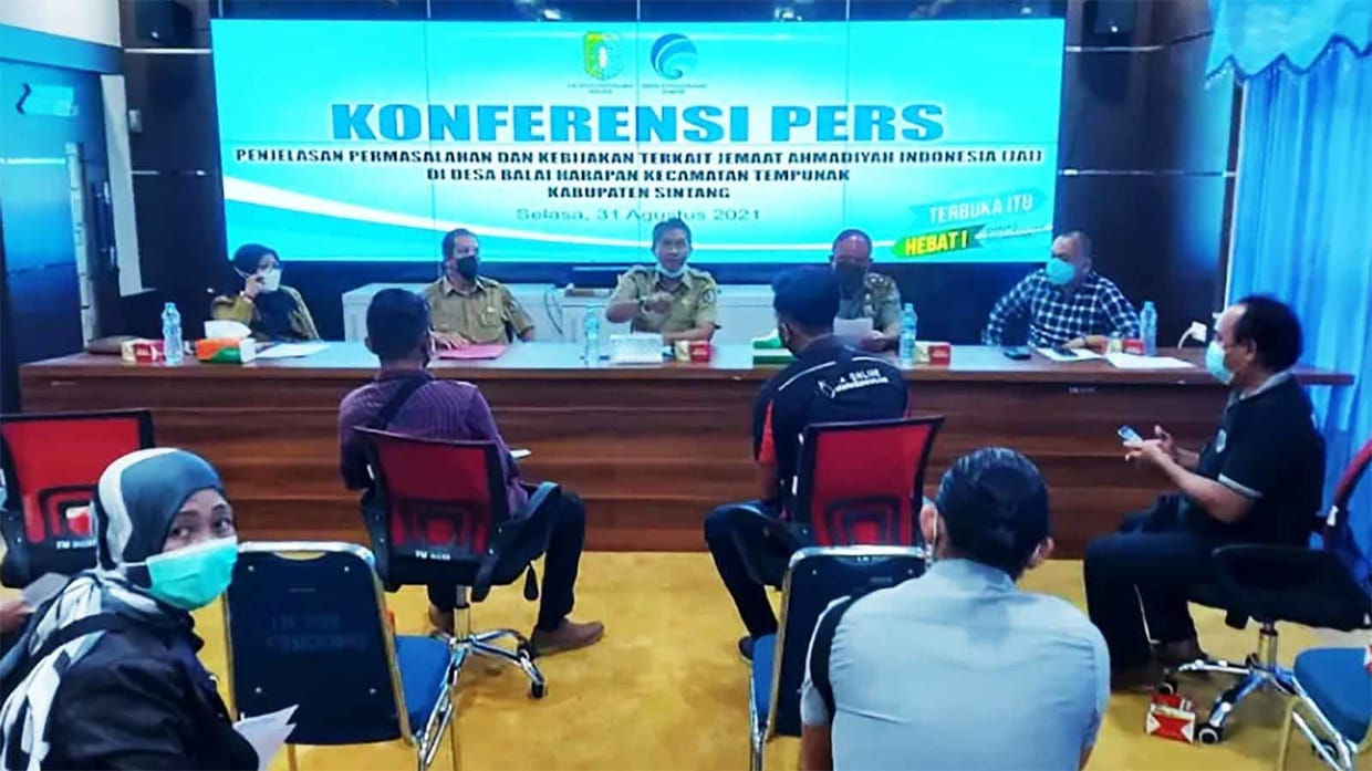 Perusakan Masjid Ahmadiyah di Sintang, 9 Orang jadi Tersangka Perusakan Masjid Ahmadiyah di Sintang, 9 Orang jadi Tersangka