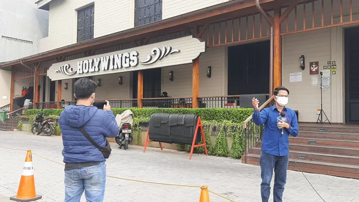 Pemprov DKI Tegur Holywings Buntut Promo Miras untuk Muhammad-Maria Pemprov DKI Tegur Holywings Buntut Promo Miras untuk Muhammad-Maria